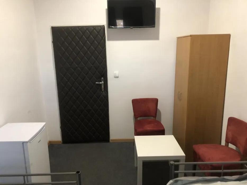 Hostel Leszno Ul.Uslugowa المظهر الخارجي الصورة